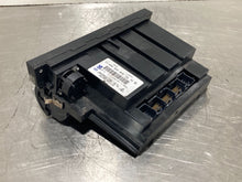 Load image into Gallery viewer, FRONT TEMPERATURE CONTROLS Porsche Cayenne 03 04 05 06 - NW101149