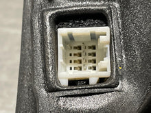 Load image into Gallery viewer, SIDE VIEW MIRROR 300 Magnum 2005 05 2006 06 2007 07 2008 08 09 10 Left - NW267574