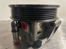 Load image into Gallery viewer, Power Steering Pump THUNDERBIRD 2003 - NW162937