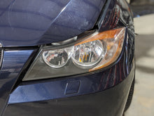Load image into Gallery viewer, HEADLIGHT LAMP ASSEMBLY 323i 325ci 325i 328i 330ci 330i 330xi 06-08 Left - NW269319