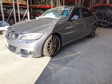 Load image into Gallery viewer, CARRIER ASSEMBLY BMW 335i 535i 525i 528i 2006 06 07 08 09 - 13 - NW269656