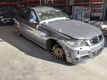 Load image into Gallery viewer, CARRIER ASSEMBLY BMW 335i 535i 525i 528i 2006 06 07 08 09 - 13 - NW269656
