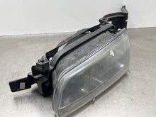 Load image into Gallery viewer, HEADLIGHT LAMP ASSEMBLY Grand Prix 97 98 99 00 01 02 03 Left - NW270076