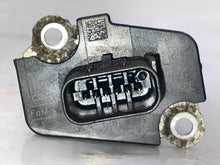 Load image into Gallery viewer, Mass Air Flow Sensor Meter MAF EX35 EX37 FX35 FX37 FX50 G25 G35 03-15 - NW4952
