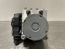 Load image into Gallery viewer, ABS Pump Chevrolet Malibu 2017 - NW271411
