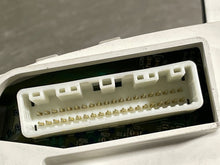 Load image into Gallery viewer, SPEEDOMETER CLUSTER Nissan Armada Titan 2004 04 2005 05 - NW274880