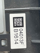 Load image into Gallery viewer, RADIO CONTROLS Mercedes-Benz E300 E350 E550 E63 2012 12 - NW274803