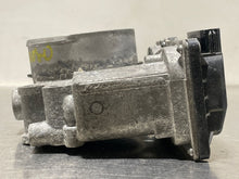 Load image into Gallery viewer, THROTTLE BODY Volvo S60 XC70 V70 2008 08 2009 09 2010 10 2011 11 - NW178774