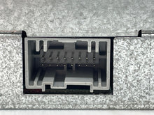 Load image into Gallery viewer, Radio FIVE HUNDRED 2006 - NW134954