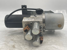 Load image into Gallery viewer, CONVERTIBLE TOP MOTOR Saab 9-3 04 05 06 07 08 09 10 - NW50236