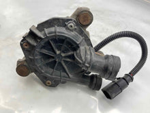 Load image into Gallery viewer, AIR INJECTION PUMP SMOG Volkswagen Jetta Beetle 2005 05 2006 06 2007 07 08 09 - NW8291
