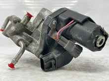 Load image into Gallery viewer, THROTTLE BODY Prius 2001 01 2002 02 03 04 05 06 07 - NW178646