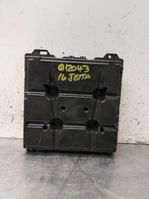 Load image into Gallery viewer, BODY CONTROL MODULE BCM COMPUTER Jetta 2015 15 2016 16 - NW279214