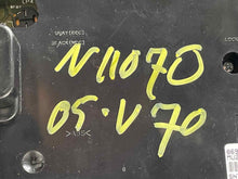 Load image into Gallery viewer, Temp Climate AC Heater Control Volvo S60 V70 2001 01 02 03 04 05 06 07 08 09 - NW280133