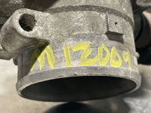 Load image into Gallery viewer, Throttle Body Lincoln Aviator 2004 - NW177541