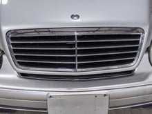 Load image into Gallery viewer, GRILL CLK320 CLK430 CLK55 1998 98 1999 99 00 01 02 03 - NW280407
