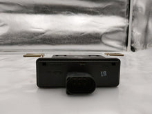 Load image into Gallery viewer, FUEL PUMP CONTROL MODULE COMPUTER Range Rover Range Rover Sport 06-09 - NW281555