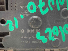 Load image into Gallery viewer, THROTTLE BODY Volvo V50 C30 C70 S40 04 05 06 07 08 - 10 - NW282075