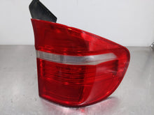 Load image into Gallery viewer, OUTER TAIL LIGHT LAMP BMW X5 X5M 07 08 09 10 Right - NW282835