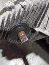 Load image into Gallery viewer, Transfer Case Volkswagen Touareg 2012 - NW284131