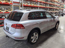 Load image into Gallery viewer, CARRIER ASSEMBLY Audi Q7 Volkswagen Touareg 11 12 13 14 15 - NW283841