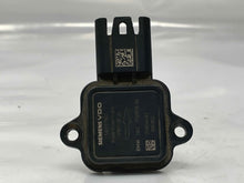 Load image into Gallery viewer, Mass Air Flow Sensor Meter MAF 323i 325ci 325i 330ci 330i 04-08 - NW4831