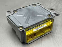 Load image into Gallery viewer, Air Bag computer Audi A4 S4 2002 02 2003 03 2004 04 - NW284564