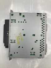 Load image into Gallery viewer, Radio Toyota Prius 2001 01 2002 02 2003 03 - NW284878