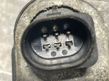 Load image into Gallery viewer, THROTTLE BODY BMW 330I X3 X5 Z3 Z4 2001 02 03 04 05 06 - NW177895