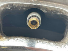Load image into Gallery viewer, Wheel Rim Oldsmobile Allante 1989 - NW554189