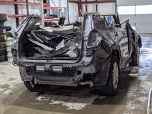 Load image into Gallery viewer, Carrier Assembly GMC Terrain 2018 - NW286766