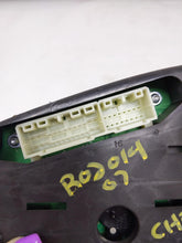 Load image into Gallery viewer, Speedometer Cluster Chrysler 300 2007 - NW287584