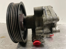 Load image into Gallery viewer, POWER STEERING PUMP GOLF JETTA BEETLE 98 99 00 01 - 05 - NW164179