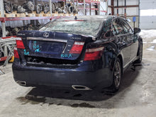 Load image into Gallery viewer, CARRIER ASSEMBLY Lexus GS460 LS460 2007-2017 RWD - NW287213