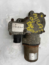Load image into Gallery viewer, TRANSFER CASE ACTUATOR MOTOR Land Rover Range Rover 03 04 05 - NW177252