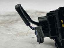 Load image into Gallery viewer, Column Switch Cadillac SRX 2007 - NW290812