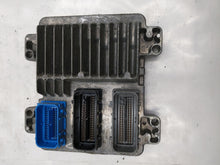 Load image into Gallery viewer, ECU ECM Computer Chevrolet Malibu 2010 - NW290842