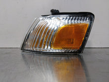 Load image into Gallery viewer, Park Lamp Light ISUZU AXIOM 2002 - NW290911
