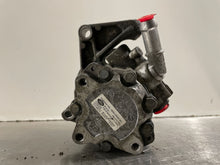 Load image into Gallery viewer, POWER STEERING PUMP Land Rover LR2 2008 08 2009 09 2010 10 2011 11 - NW163976