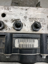 Load image into Gallery viewer, ABS ANTI-LOCK BRAKE PUMP E300 E350 E550 E63 2011 11 2012 12 - NW292077