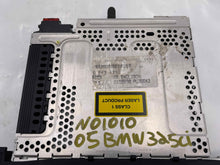 Load image into Gallery viewer, RADIO AM FM CD 330i 325i 2005 05 AM FM CD - NW136292