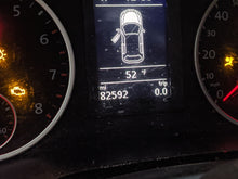 Load image into Gallery viewer, SPEEDOMETER CLUSTER Volkswagen Tiguan 13 14 15 16 17 - NW296870
