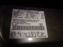 Load image into Gallery viewer, TRANSFER CASE Ford Expedition Lincoln Navigator 99 00 01 02 - NW176475