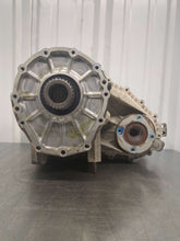 Load image into Gallery viewer, TRANSFER CASE Ml 320 Ml 350 98 99 00 01 02 03 04 05 - NW297570