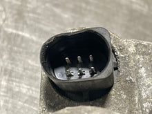 Load image into Gallery viewer, THROTTLE BODY Mini Cooper 2002 02 03 04 05 06 07 - NW177844