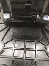 Load image into Gallery viewer, Floor Shifter Volkswagen Jetta 2017 - NW298721