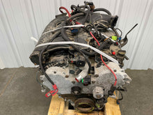 Load image into Gallery viewer, Engine Motor Chrysler 300 2008 - NW299357