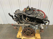 Load image into Gallery viewer, Engine Motor Chrysler 300 2008 - NW299357