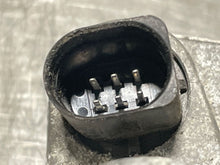 Load image into Gallery viewer, THROTTLE BODY BMW 745I 545I X5 2002 02 03 04 05 06 - NW177822
