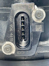 Load image into Gallery viewer, Mass Air Flow Sensor Meter MAF A3 A4 A5 A6 Q5 RS3 TT Beetle CC EOS 08-14 - NW5673